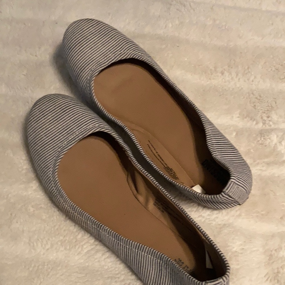 Navy white strip flat shoe